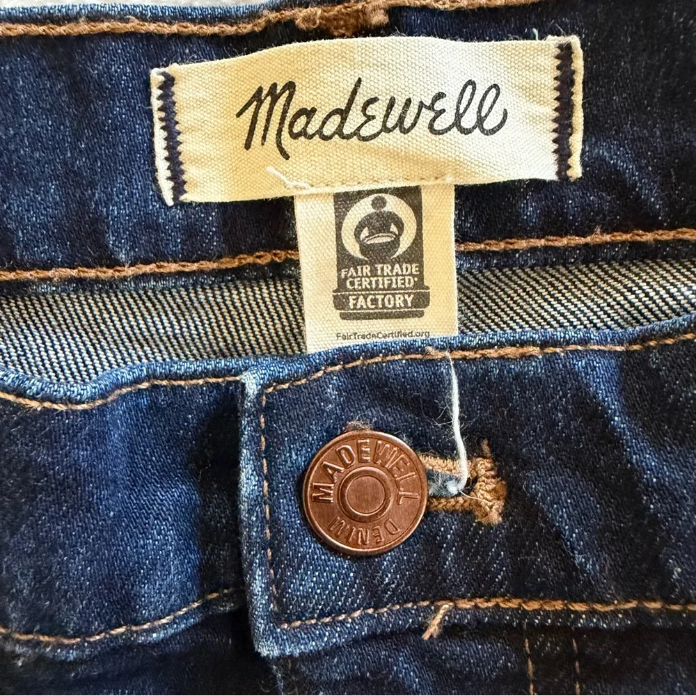 Madewell Skinny Flare Jeans in Dark Wash, size 32